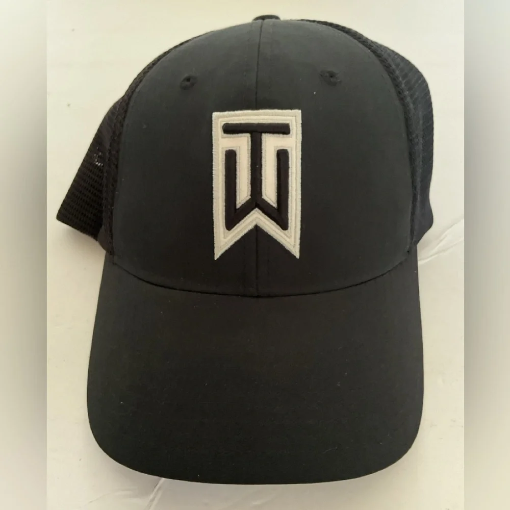 Tiger Woods Nike Golf Black Baseball Hat